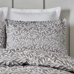 Brand new โจ Dorma Dorma Willow Leaf Oxford Pillowcase Pair โ