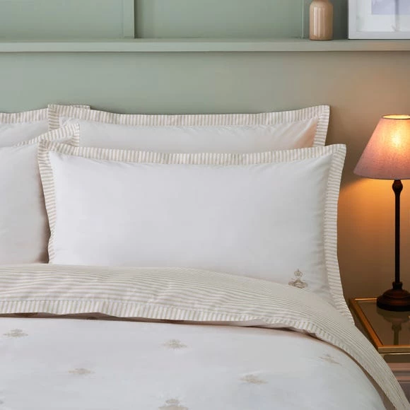 Buy โจ Dorma Dorma Bee Embroidery 100% Cotton Oxford Pillowcase Pair โ๏ธ - Image 4