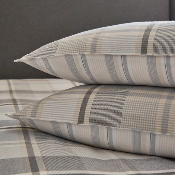 Outlet ๐คฉ Dorma Dorma Heritage Check 100% Brushed Cotton Duvet and Pillowcase Set ๐ - Image 4
